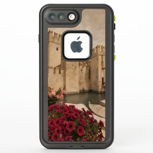 elegante e pratica, perfetta per ogni occasi LifeProof iPhoneケース (裏面)