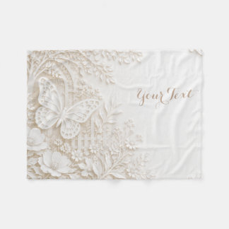 Eleganter Papercut Schmetterling mit Blumenrahmen フリースブランケット