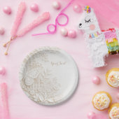 Eleganter Papercut Schmetterling mit Blumenrahmen ペーパープレート (パーティー)