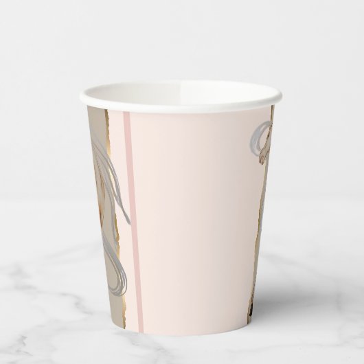 Elegantes Pappgeschirr mit edlem Pferdemotiv 紙コップ (左)