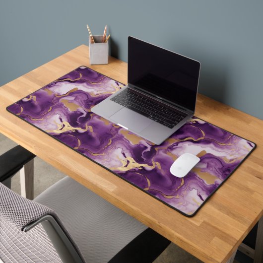 Elegantes vetas doradas y moradas デスクマット (オフィス2)