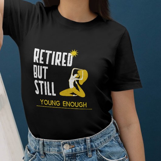 Eleganz in Bewegung Yoga Königstaube in der Rente Tシャツ