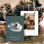 Elegent Christmas Winter Mountain Scene Photo シーズンカード<br><div class="desc">トナカイエレガントと赤い（鳥）ショウジョウコウカンチョウの鳥で飾られたクリスマスの雪の山のシーン。写真カスタマイズと共に個人情報を簡単にお気に入りの管理今年の家族や友人に理想的なハッピーホリデーを望む。</div>