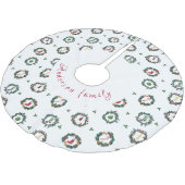 Elementos decorativos de navidad dentro de coronas ブラッシュドポリエステルツリースカート (アングル)