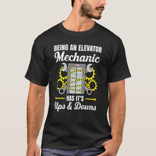 Elevator Mechanic Elevator Technician Repairmen Ma Tシャツ (正面)