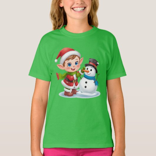 Elf Building Snowman – Fun Kids Christmas Tee Tシャツ (正面)