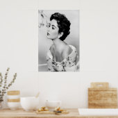 Elizabeth Taylor Photo Print, Black and White ポスター (キッチン)