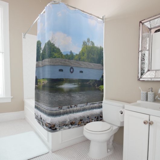 Elizabethton Covered Bridge シャワーカーテン (インサイチュ)