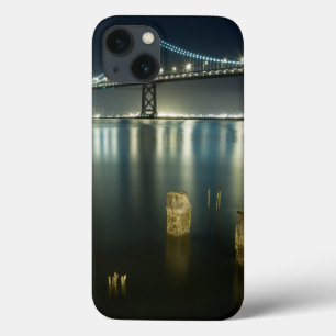 Embarcadero、サンフランシスコに沿う抗打ち工事 iPhone 13ケース