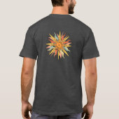 "EMBERWAVE" ビビッドなデザインTシャツ Tシャツ (裏面)