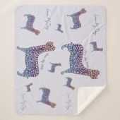 Embossed Indigo Gradient Paw Print Dog Outline シェルパブランケット (正面)