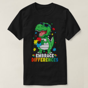 Embrace Differences T Rex Dinosaur Autism Awarenes Tシャツ