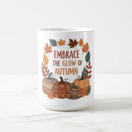 Embrace the glow of autumn design コーヒーマグカップ (中央)