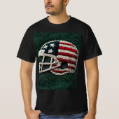 Embroidered American football helmet on dark green Tシャツ (正面)