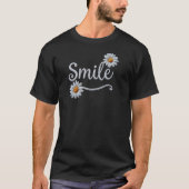 Embroidered Daisy Smile – Floral Cursive Typograph Tシャツ (正面)
