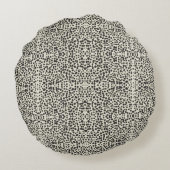 Embroidered Effect Dalmatian Fur Print ラウンドクッション (裏面)