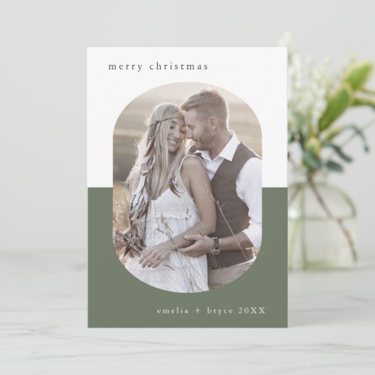EMELIAグリーンオーバルクリエイティブファミリーフォトクリスマス シーズンカード (スタンド正面)