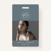 EMELIAブルーセキュリティ名タグ写真従業員ID バッジ (正面)