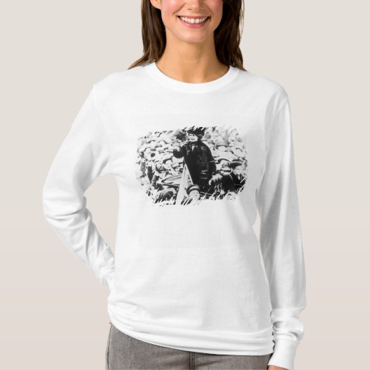 Emmeline Pankhurst Addressing夫人群集 Tシャツ (正面)