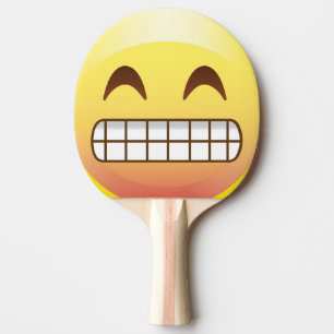 Emojiのスマイルの顔のかいをなじる歯を見せるにやにや笑い 卓球ラケット
