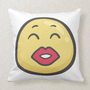 Emoji: 微笑の目が付いているキスをするな顔 クッション