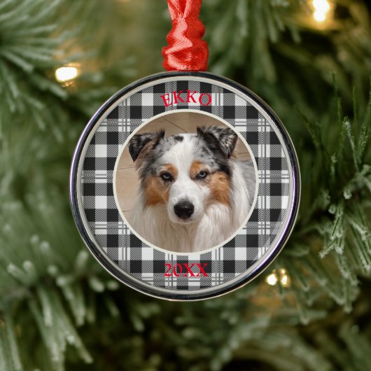 Emotional Dog Portrait Buffalo Plaid Design メタルオーナメント (ツリー)