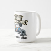 Emotionally Weak Physically Strong コーヒーマグカップ (正面右)