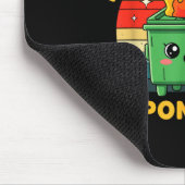 Employee Dumpster Fire Resnse Team Ugly Christmas  マウスパッド (コーナー)