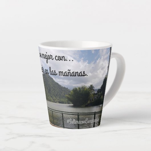 empoderamiento カフェラテマグ (右アングル)