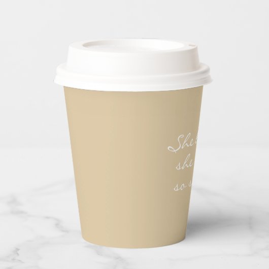 Empowering Workday Coffee Takeaway Beige White 紙コップ (正面)