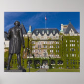 Empress Hotel and statue of Captain James Cook, ポスター (正面)