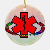 EMTの救急医療隊員のクリスマスのオーナメントの医学の十字 セラミックオーナメント (正面)