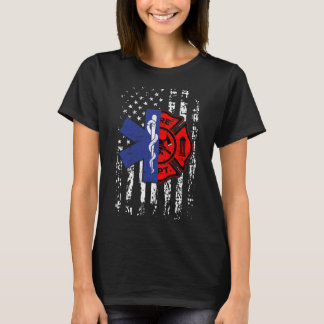 EMT消防士EMTアメリカ国旗の贈り物 Tシャツ
