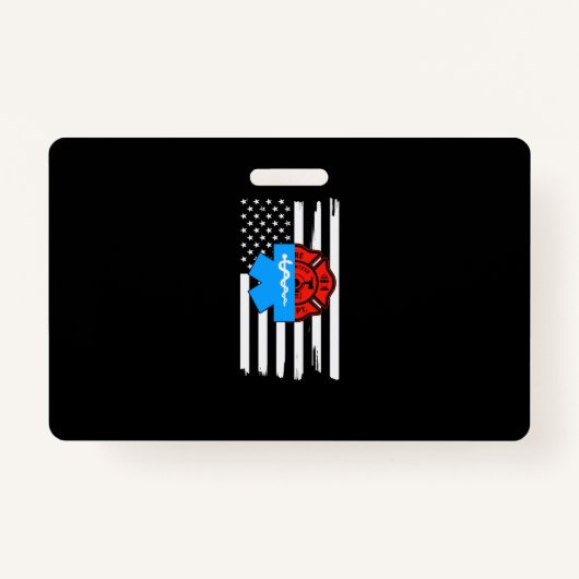Emt Firefighter American Flag Distressed.Png バッジ (正面)