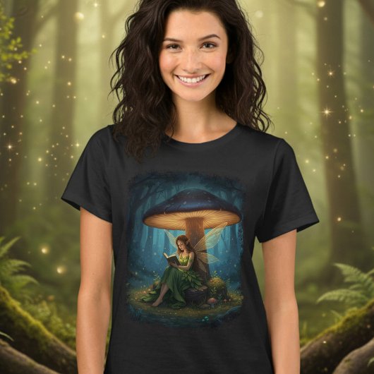 Enchanted Night Fairy Reading a Book Tシャツ
