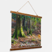 Enchanted Woodland Scene – Wood Topped 吊り下げ型タペストリー (傾斜あり)