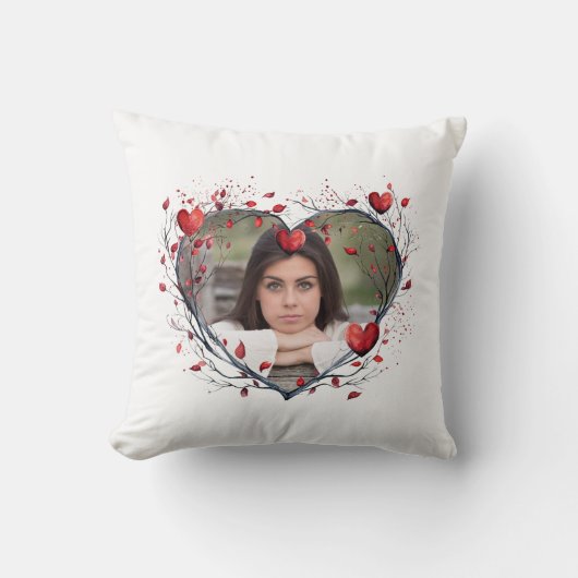 Enchanting Red Watercolor Heart-Shaped Wreath クッション (正面)