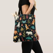Enchanting Wildlife Wonderland  トートバッグ (クローズアップ)