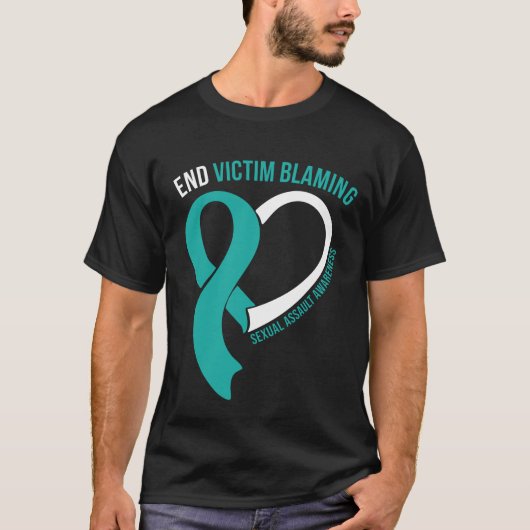 End Victim Blamingリボンハート認識度ギフト Tシャツ (正面)
