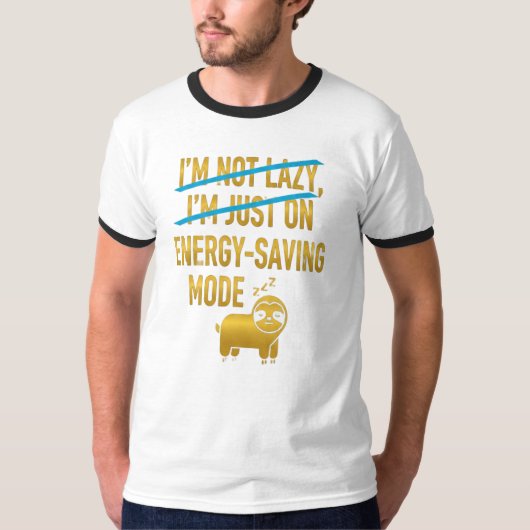 Energy-Saving Mode – Funny Sloth T-Shirt Tシャツ (正面)