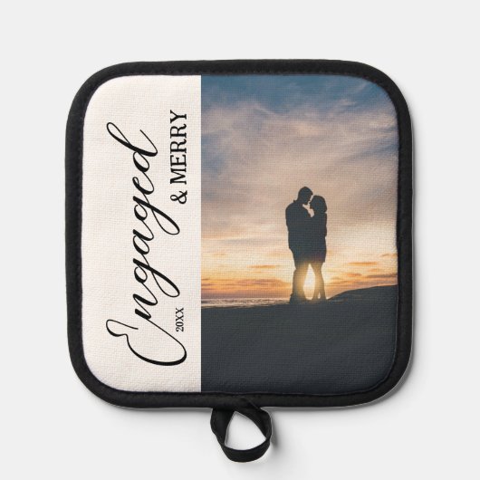 Engaged & Merry Couple Photo 鍋敷き (正面)