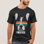 Engayged  Boston Terrier Dog Gay Pride Tシャツ (正面)
