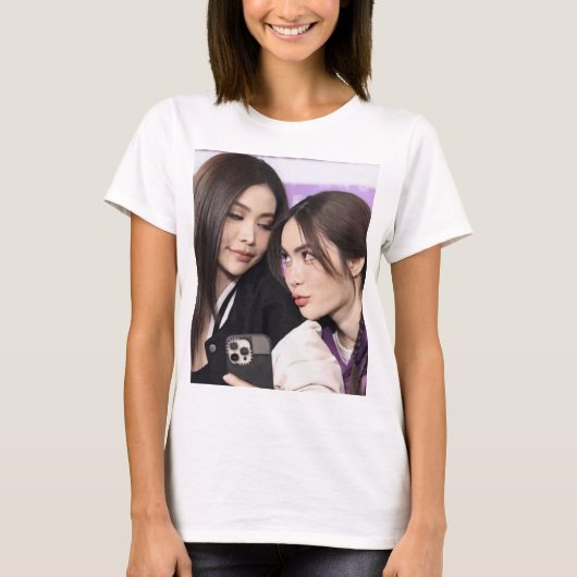 Engfa Waraha & Charlotte Austin Englot タイGL Tシャツ (正面)