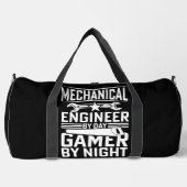 Engineer By Day Gamer Night ダッフルバッグ (正面)