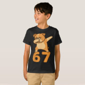 English Bulldog Dog 67 Meme Six Seven Funny Dabbin Tシャツ (正面フル)