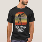 Enjoy the big things Astronomy Space Science Retro Tシャツ (正面)