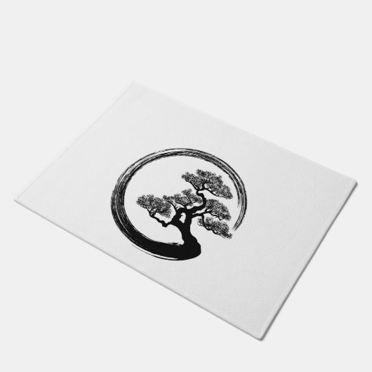 Ensoの禅の円および盆栽の木 ドアマット (アングル)