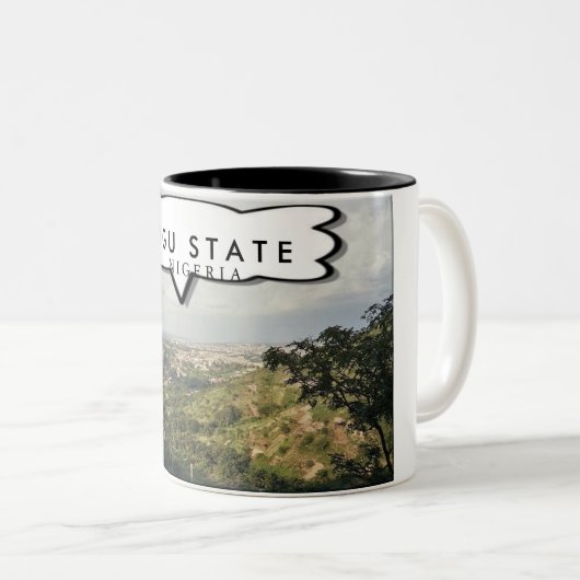 Enugu、ナイジェリアはティーカップかマグをカスタマイズ ツートーンマグカップ (正面右)