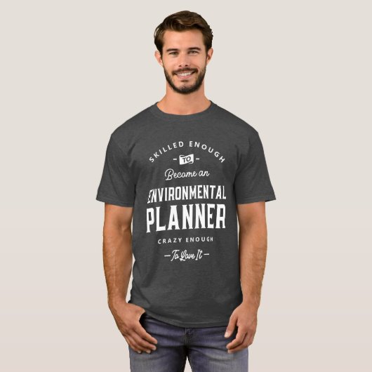 Environmental Planner Funny Jobitle Profession fam Tシャツ (正面フル)