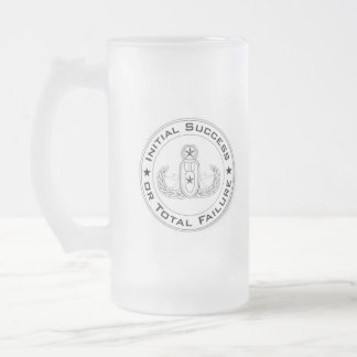 Eodのビールのジョッキのイニシャルの成功か全体的な障害 フロストグラスビールジョッキ